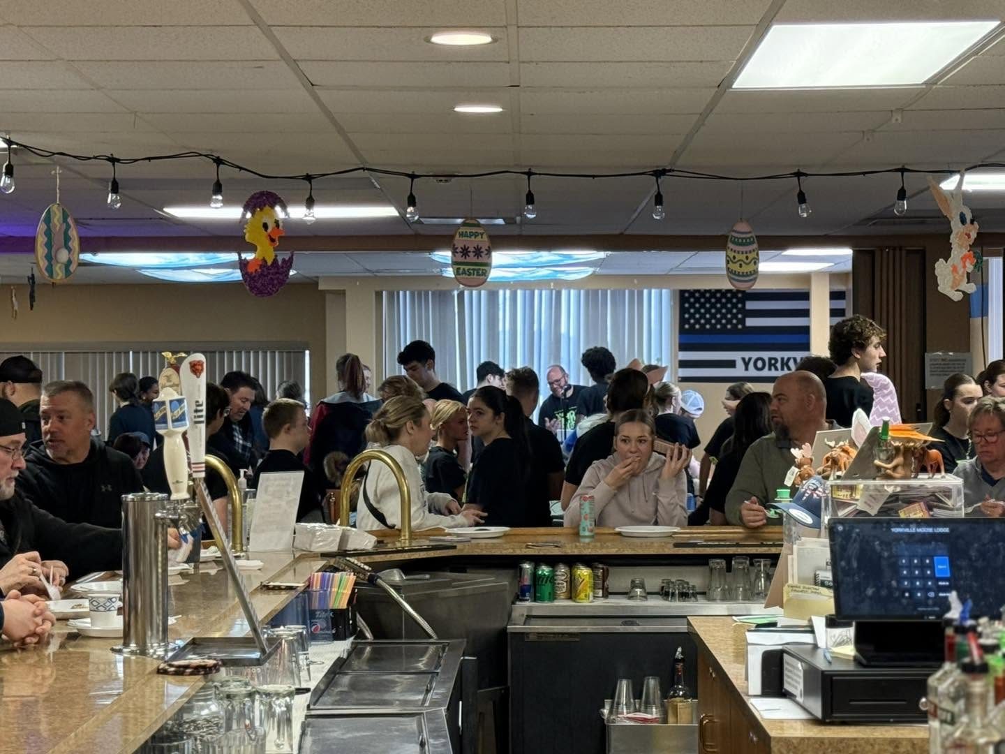 Members and guests filling the lodge dining room